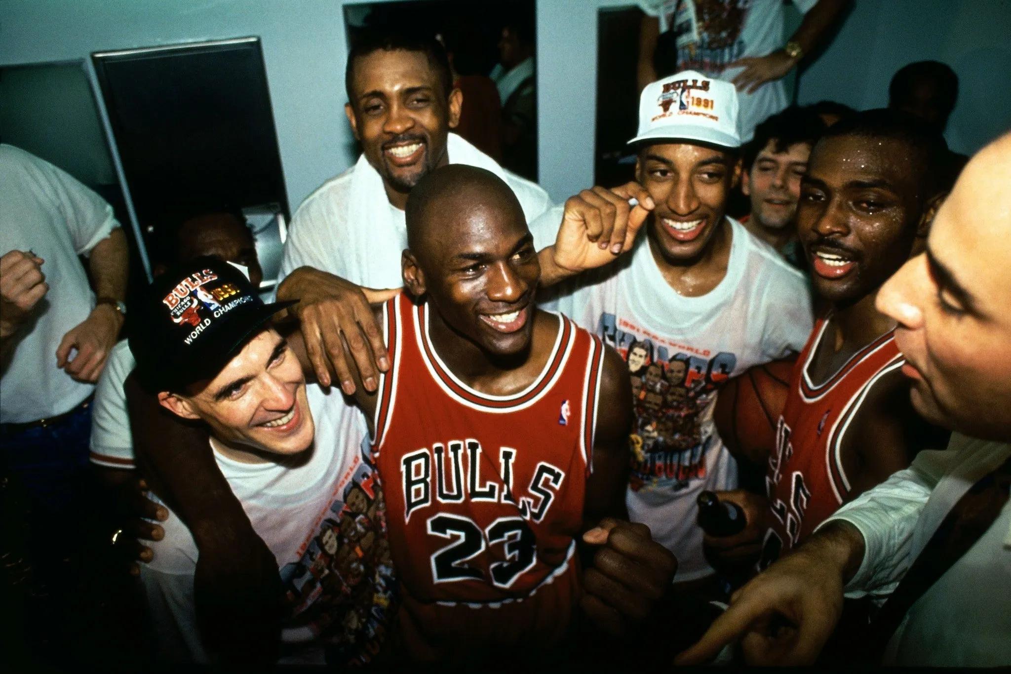 1991 Chicago Bulls 'NBA World Champs' Logo T-Shirt