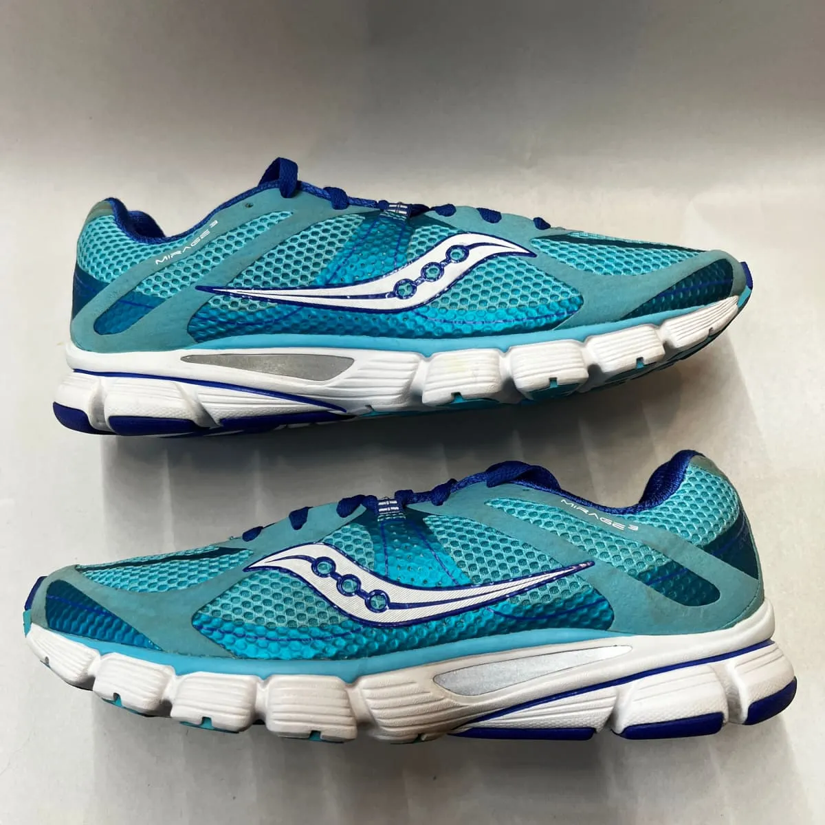 Women's Saucony ProGrid •Mirage 3• Running Shoe Blue/White Size 11M Preowned